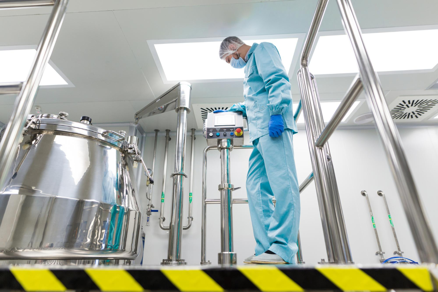 How to Pick the Best Cleanroom Equipment Suppliers?